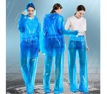 Carica l'immagine nel visualizzatore di Gallery, Impermeabile Pioggia Uomo Donna Monouso Anti Acqua Cappuccio Pantalone Tg Unica