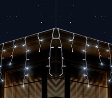 Carica l'immagine nel visualizzatore di Gallery, Tenda Luminosa 64LED Catena Natalizia Cascata Di Luci Di Natale 3M Bianco Freddo