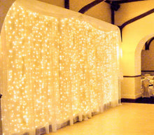 Lade das Bild in den Galerie-Viewer, Tenda Luminosa Natalizia 3x2.70M Cascata Luci Di Natale LED Luce Calda
