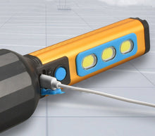 Carica l&#39;immagine nel visualizzatore di Gallery, Torcia LED Ricaricabile USB 3 COB 5W Luce Regolabile Emergenza Sport e Campeggio
